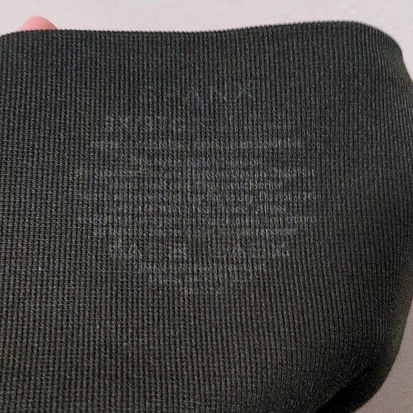 Spanx Seamless Camo Leggings - Picture 4 of 4